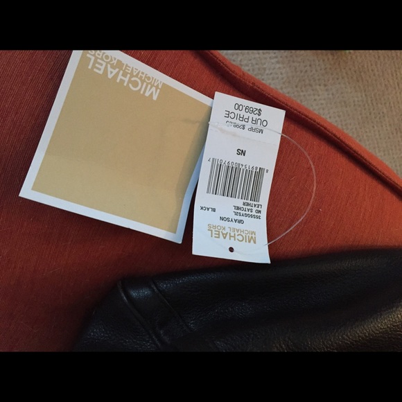 NWT Michael Kors Brown Leather Purse - Picture 2 of 4